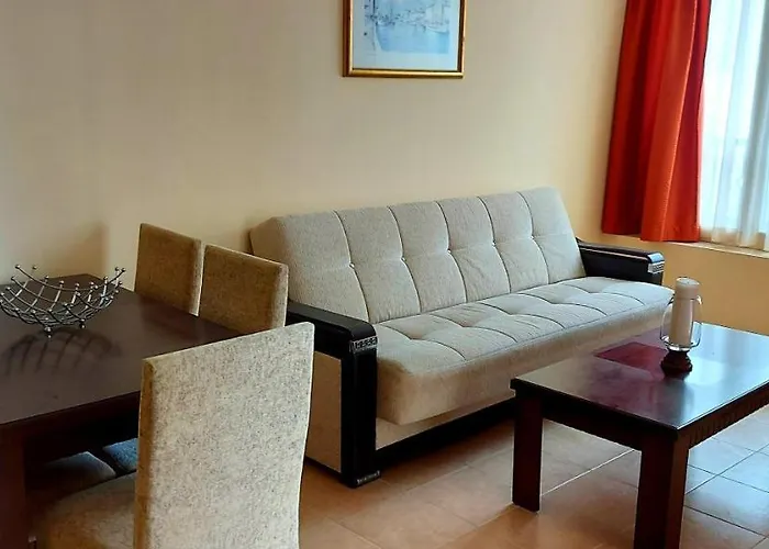 Отель Sunset Family Поморие